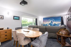 Family Room- click for photo gallery
